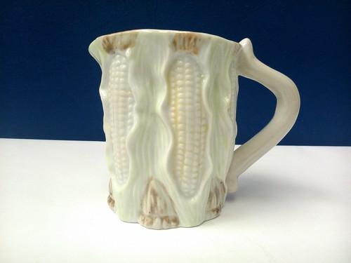 Tasse porcelaine relief - porcelaine,