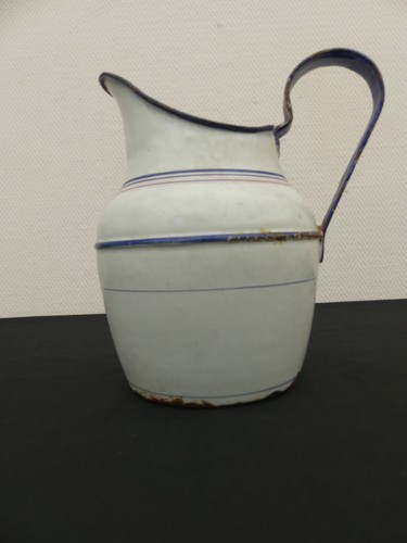 Broc ancien tôle - broc, en
