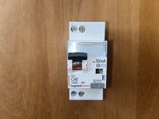 DISJONCTEUR DIFFERENTIEL 40A