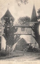 33 BLANQUEFORT CHATEAU