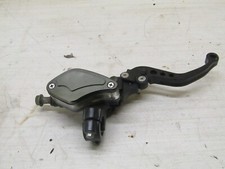 maitre cylindre de frein avant