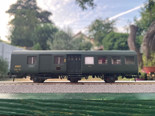 Models 14076 voiture - ls,