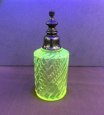 flacon à parfum stilligoutte ouraline / cristal jaune BACCARAT modèle BAMBOU