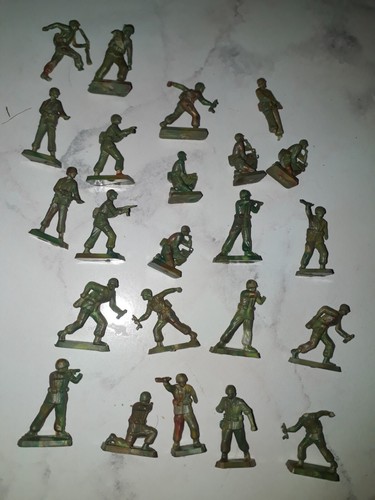 Starlux lot 23 parachutistes - ?,
