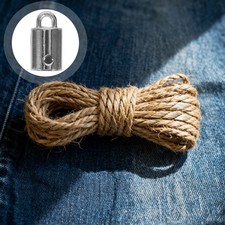 Lot de 30 embouts de fixation métalliques argentés pour poteaux et garde-corps.