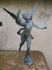Ancienne Statue d'Art Femme