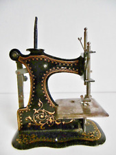 PETITE MACHINE À COUDRE - JOUET OU D'ENFANT - Ht 13 cm - ÉPOQUE 1900