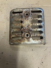 Grille d'échappement