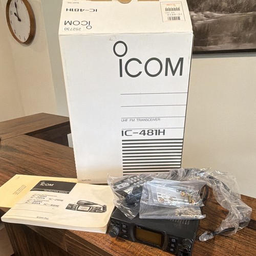 Icom uhf transceiver - uhf,