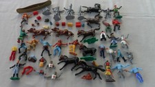 LOT PETIT SOLDAT PLASTIQUE SAC MALLE INDIEN COWBOY MOYEN AGE TIMPO POUR PIECES