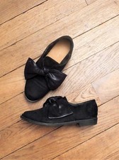 ? Chaussures Plates en Simili Daim Noir avec son Noeud- Pointure 36