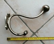 E2- Patère parisienne ancienne en laiton nickelé 