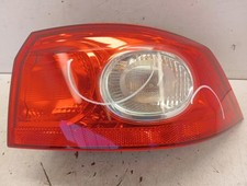 Feu arriere principal droit