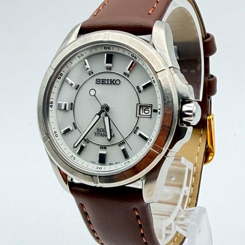Montre seiko solar titanium - montre,