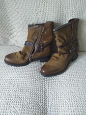 Très belles bottes Femme kaki A.S. 98