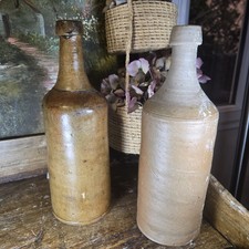 Lot De 2 Bouteilles En Terre Cuite /grès/ Fin 19ieme Début 20ieme.