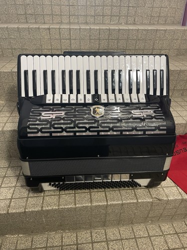 Accordéon clavier piano - accordéon,