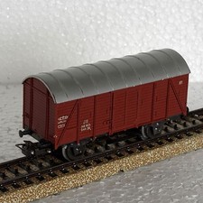 071 MARKLIN HO wagon couvert