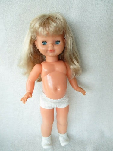 Jolie poupée bella vintage - jolie,