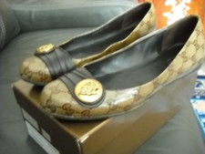 CHAUSSURES BALLERINES SOULIERS GUCCI MONOGRAM