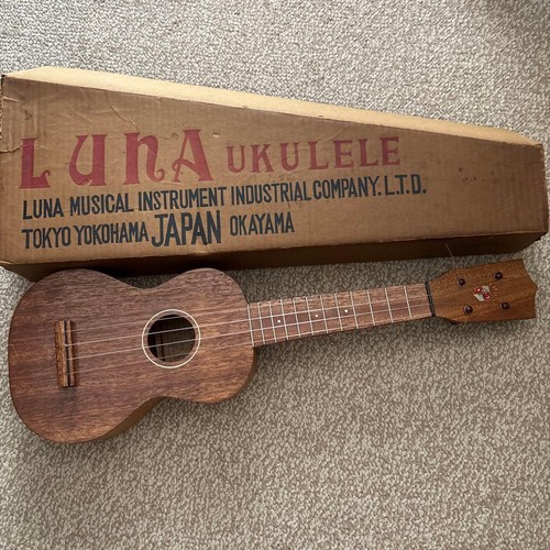 Luna ukulele vintage out - luna,