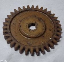 PIECE MOTEUR POMPE A HUILE