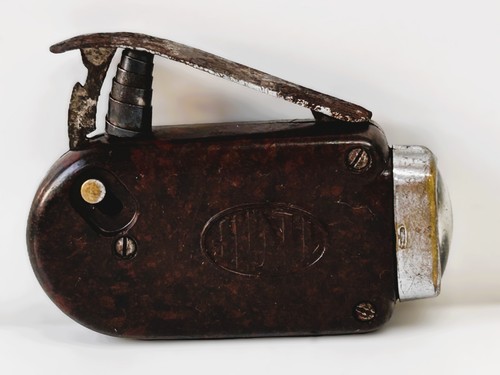 Ancienne lampe poche - de,