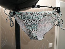 BAS MAILLOT DE BAIN FEMME BIKINI " CREEKS  " T 34 NEUF