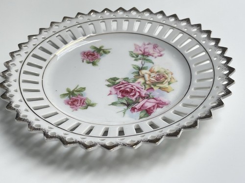 Petites assiettes anciennes - assiettes,