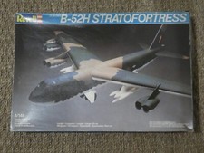 MAQUETTE VINTAGE REVELL BOEING B52H	1:144
