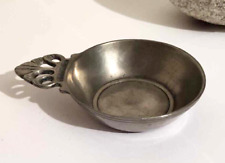 taste vin en étain de Beaune