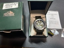 Montre solaire numérique