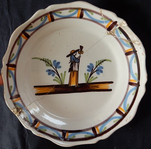 Assiette ancienne