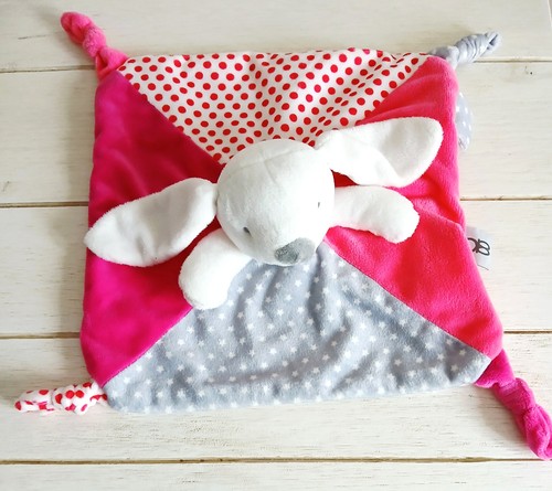 Obaibi doudou peluche lapin