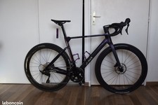 Vélo de route full-carbone