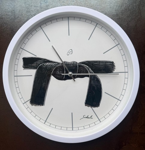 Horloge murale ceinture noire