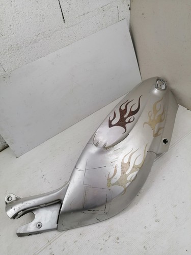 Carénage arrière droit