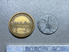 LOT 2 JETONS PARIS TOUR EFFEIL