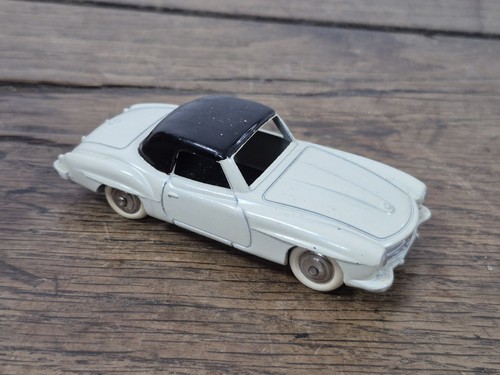 Voiture miniature mercedes 190 - voiture,