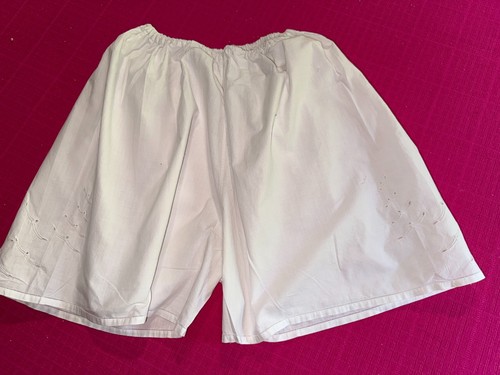 Ancienne culotte sous
