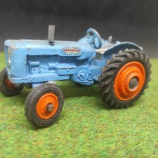 Corgi Toys tracteur Fordson  bleu n°60 1/43