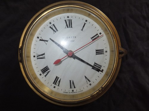 Horloge vedette transistor - horloge,