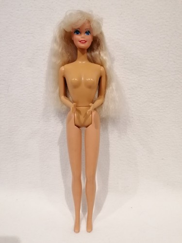 Poupée barbie benetton - 🌸,
