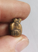 ancien  insignes de boxe  FFB FRAISSE DEMEY federation francaise de boxe