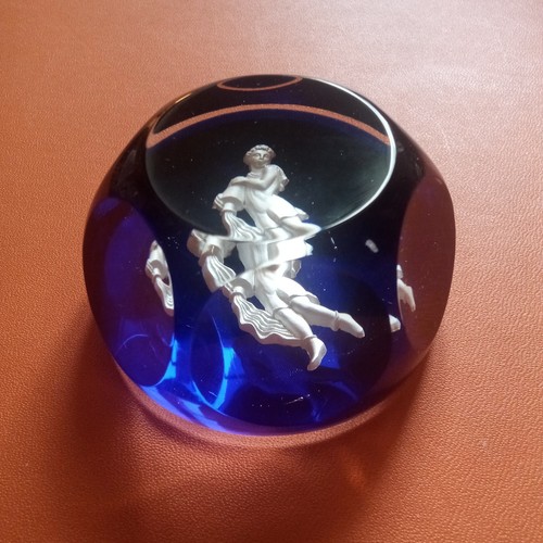 Presse papier paperweight - presse,