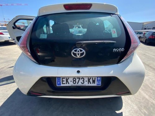 Malle hayon arriere toyota - malle/hayon,