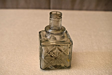Flacon De Parfum En Verre