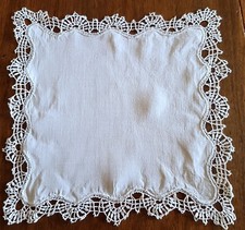 MOUCHOIR - en fil et dentelle