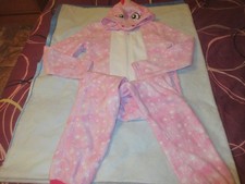 combinaison pyjama à capuche fourrure pailletée à tete de licorne 12 ans