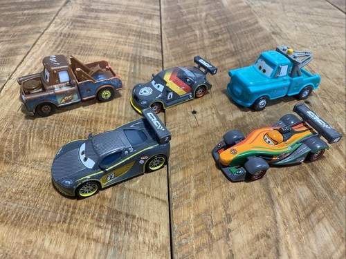 Five car lot disney pixar - five,